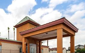Econo Lodge Inn&Suites